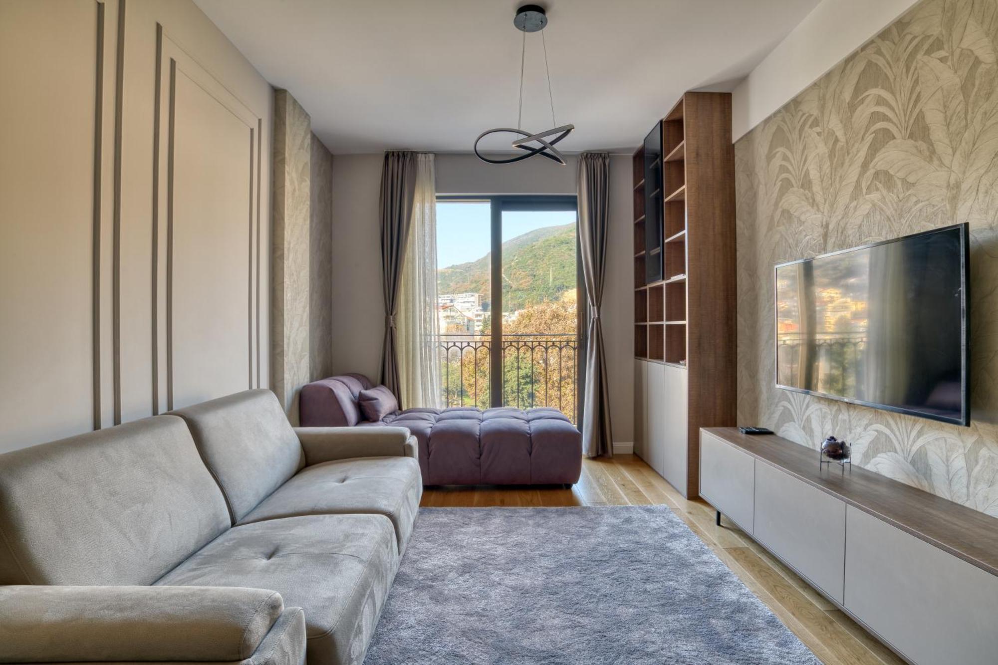 Apartment Lola *