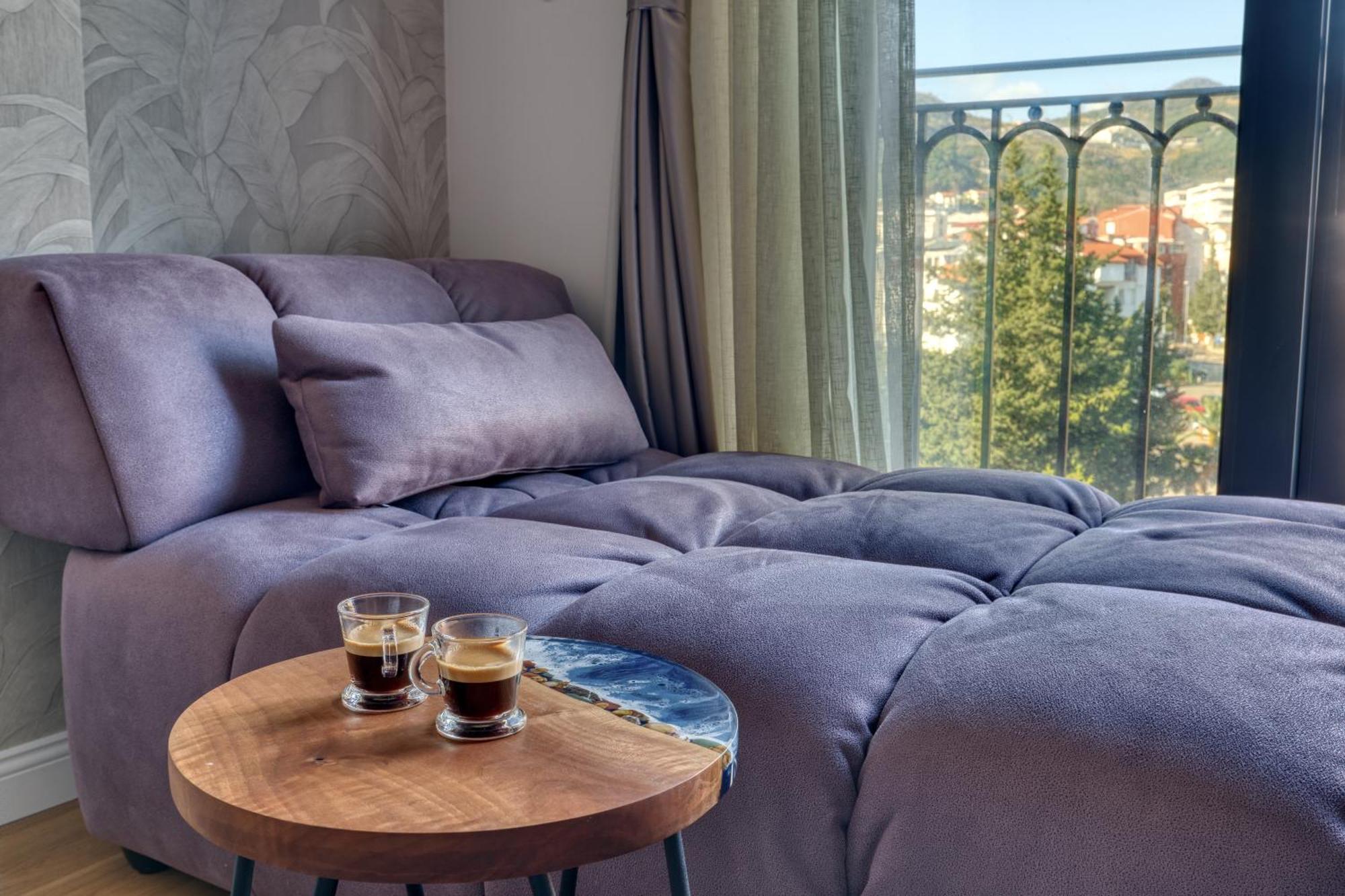 Lola Apartment Budva